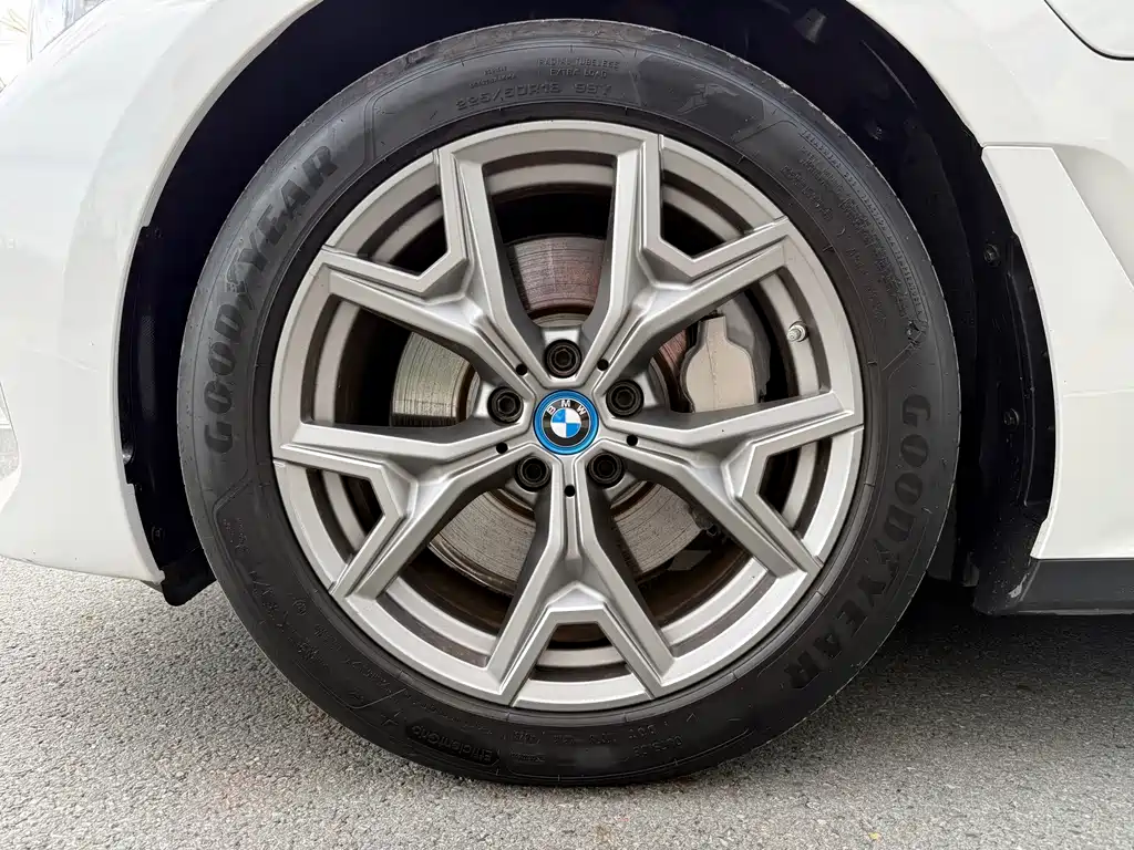 BMW i3 — миниатюра 9