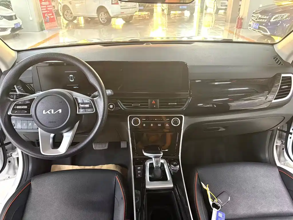 Kia Seltos — миниатюра 8