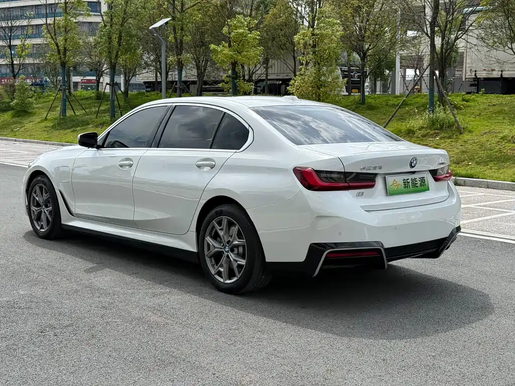 BMW i3 — миниатюра 20