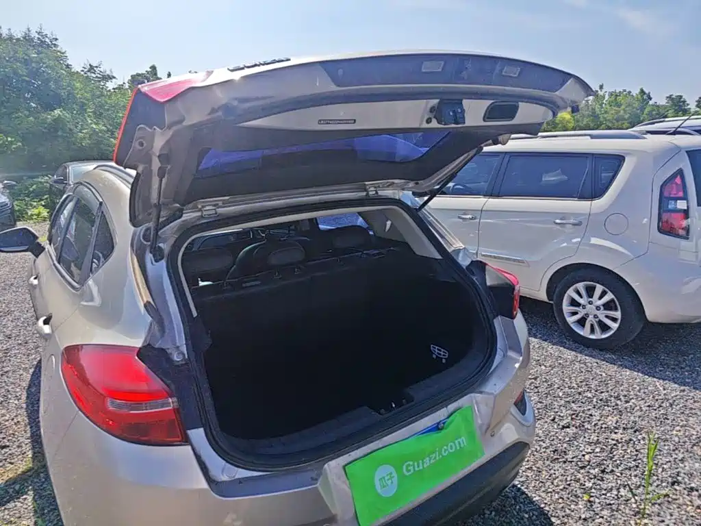 Geely Emgrand GS — миниатюра 19