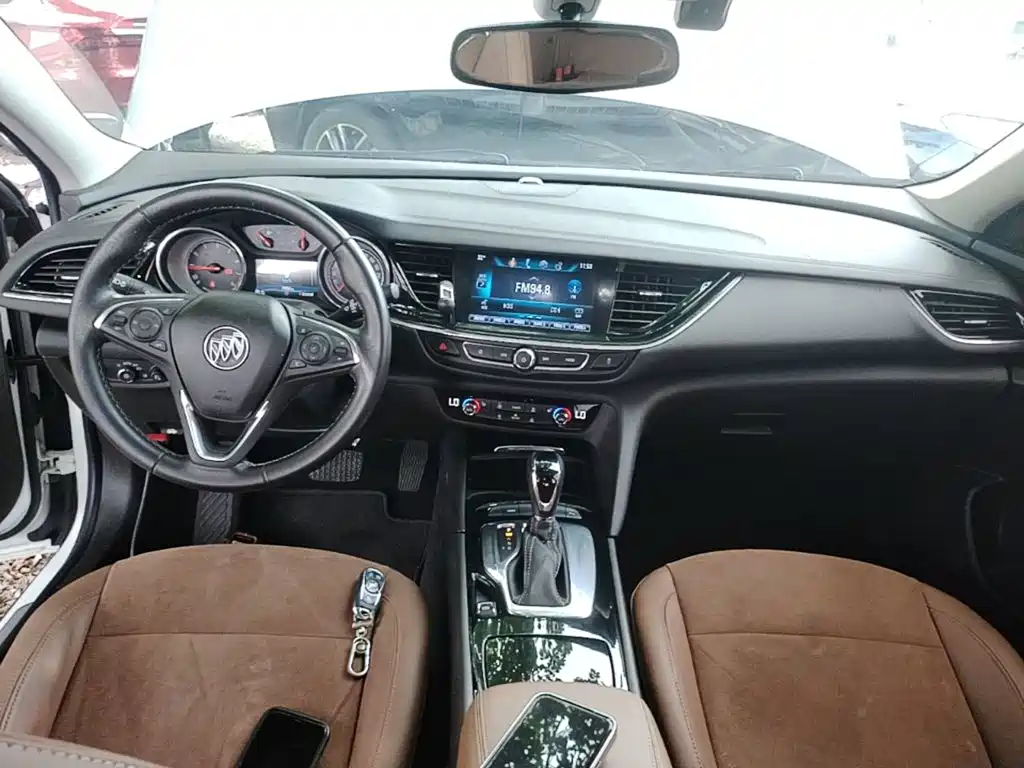 Buick Regal — миниатюра 10