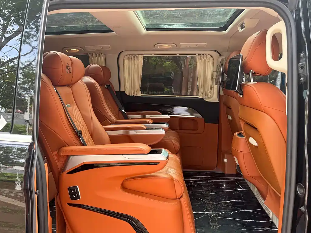 Mercedes-Benz V-Class — миниатюра 12