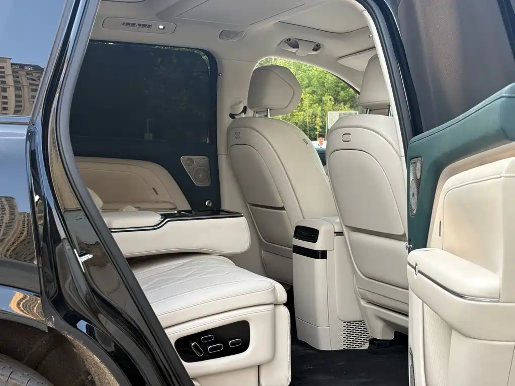 VOYAH Taishan X8 — миниатюра 5
