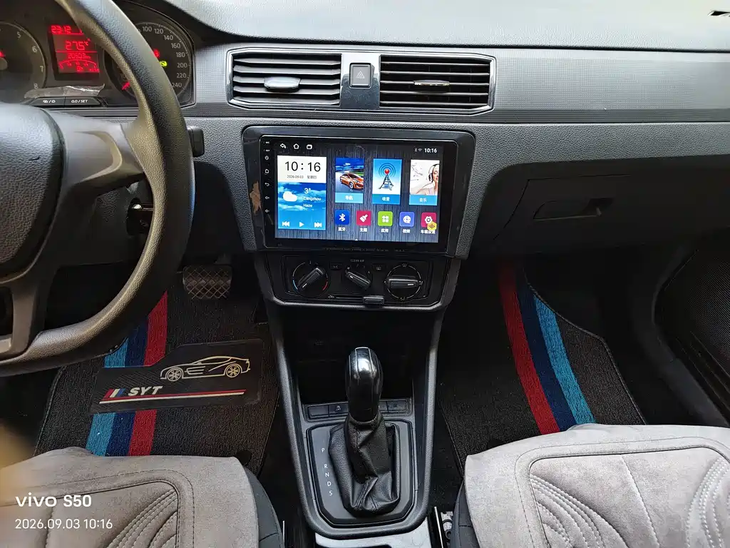 Volkswagen Santana — миниатюра 14