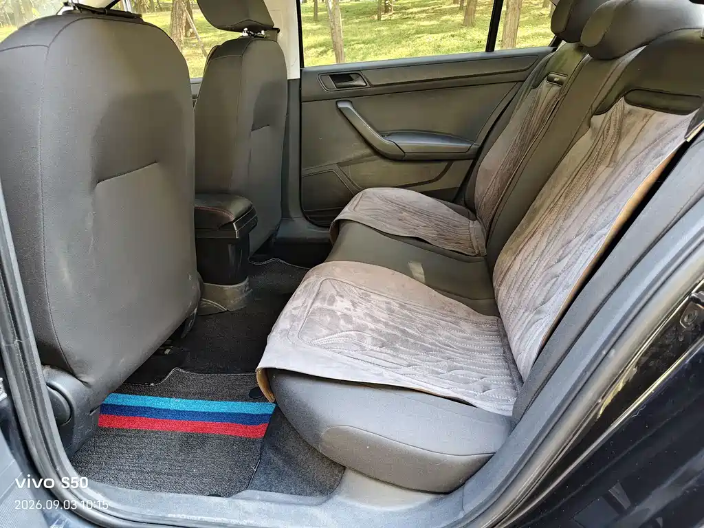 Volkswagen Santana — миниатюра 10