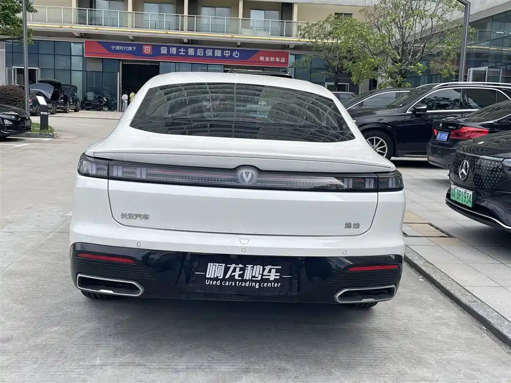 Changan Eado — миниатюра 8