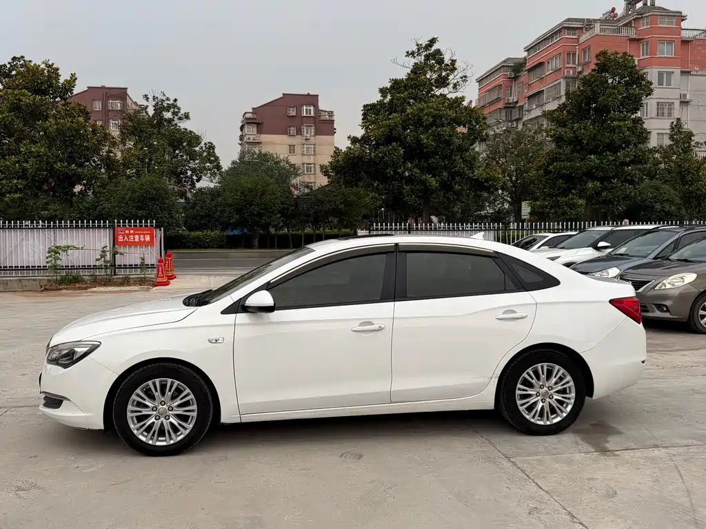 Buick Excelle 2016 15N MT Elite