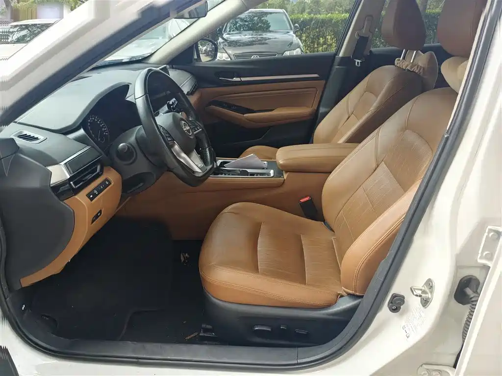 Nissan Teana — миниатюра 6