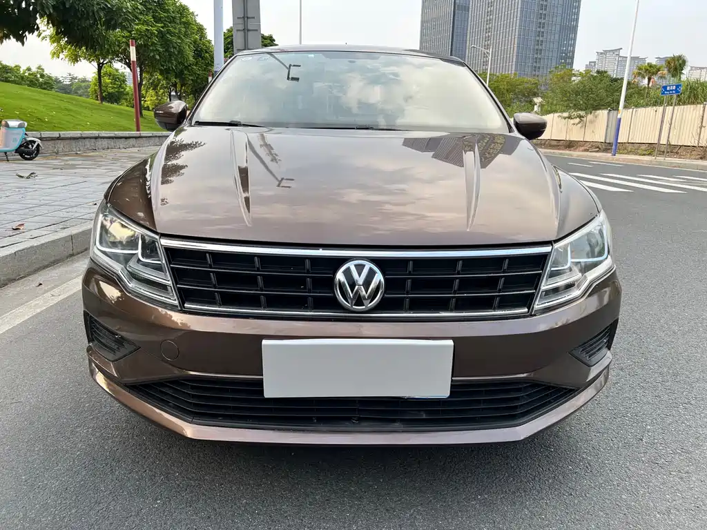 Volkswagen Jetta — миниатюра 2