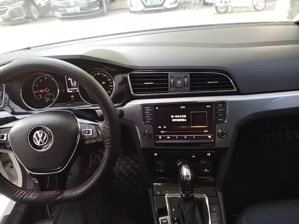 Volkswagen Lamando — миниатюра 10