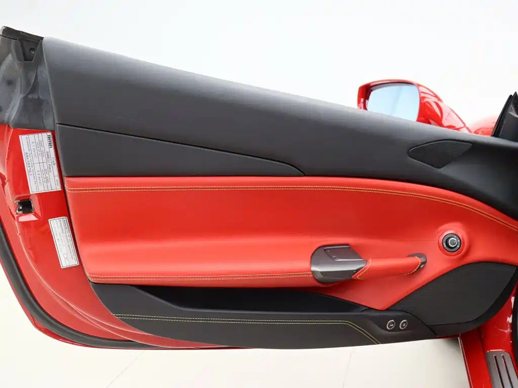 Ferrari 488 — миниатюра 5