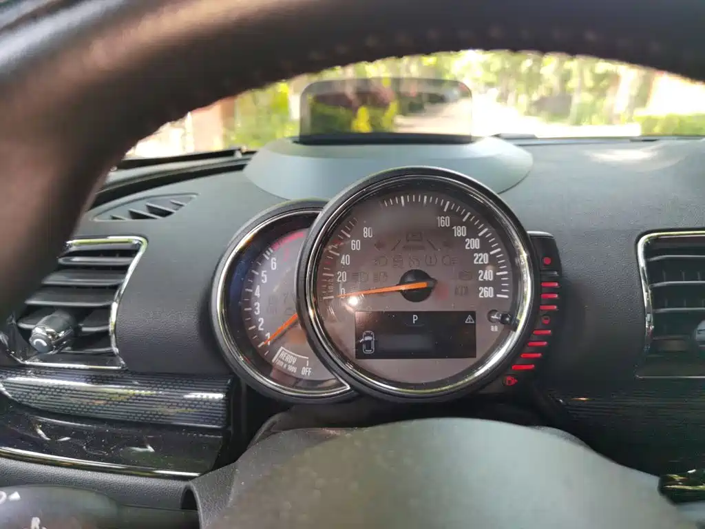 MINI Mini Clubman — миниатюра 4