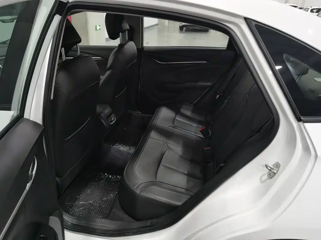 Buick Excelle — миниатюра 15
