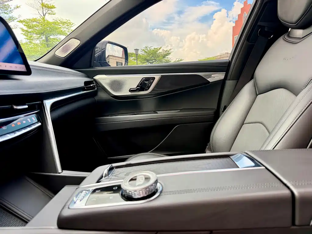 Cadillac CT6 — миниатюра 19