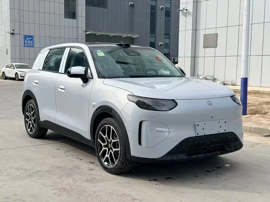 Leapmotor Leapmotor A10 — миниатюра 3