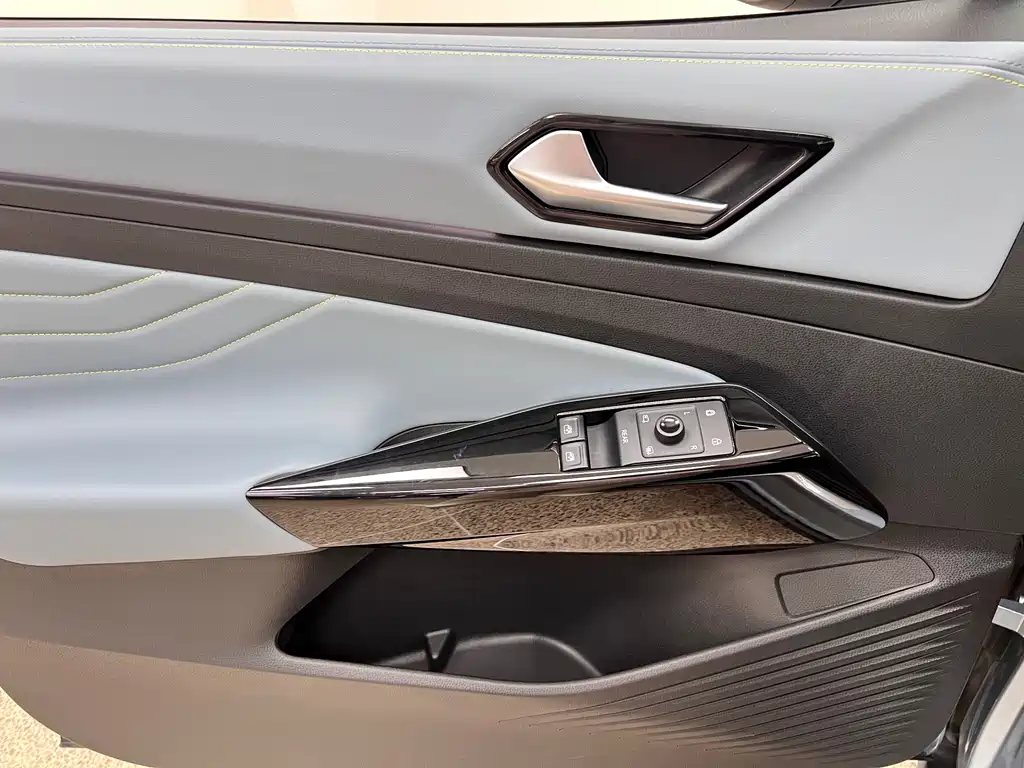 Volkswagen ID.4 X — миниатюра 12