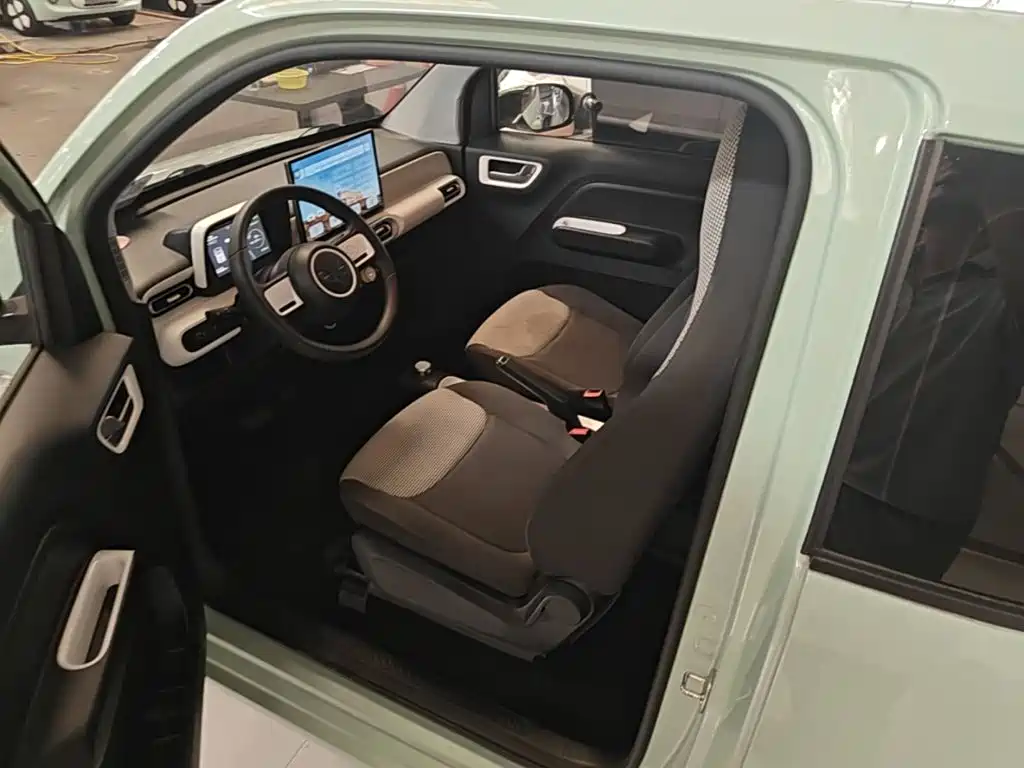 Wuling MINIEV — миниатюра 15