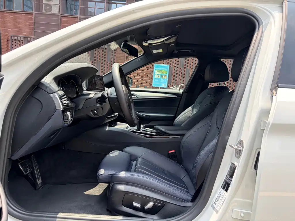 BMW 5 Series 5 2018 525i M Sport