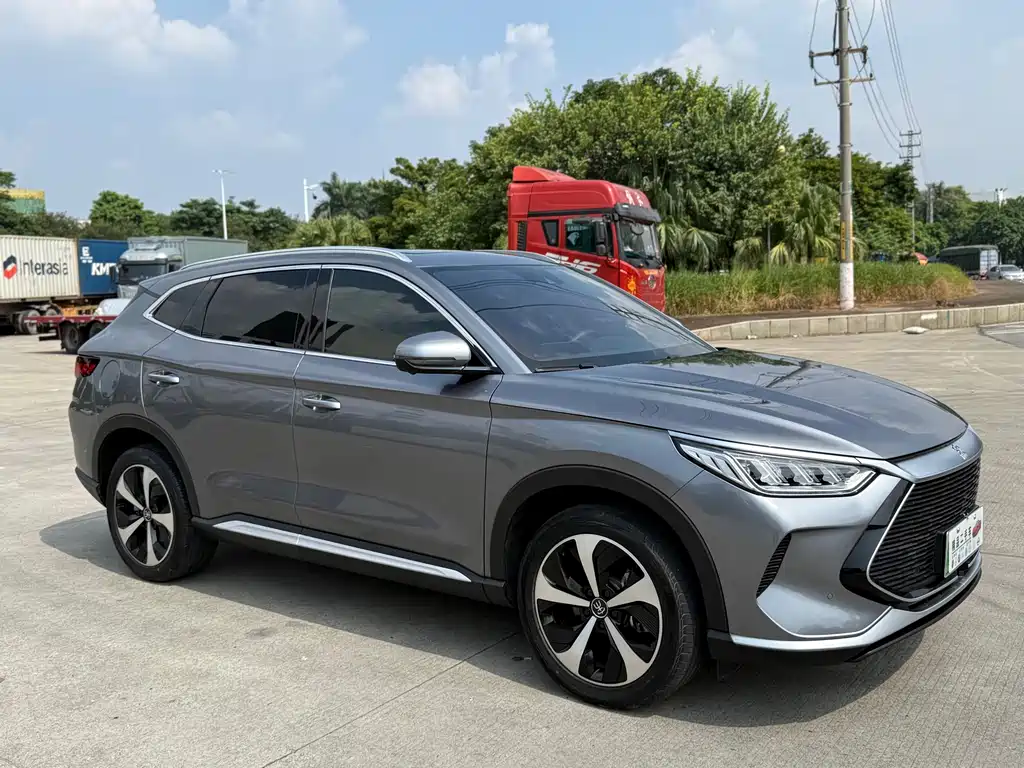 BYD PLUS New Energy — миниатюра 3