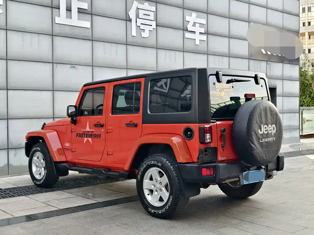Jeep Wrangler — миниатюра 6