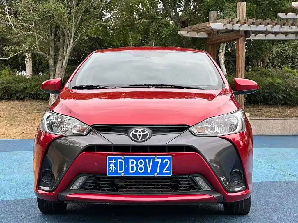 Toyota Yaris L — миниатюра 2