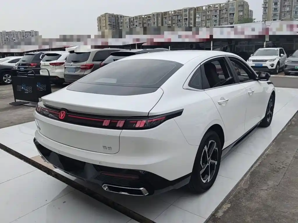 Changan Eado — миниатюра 7