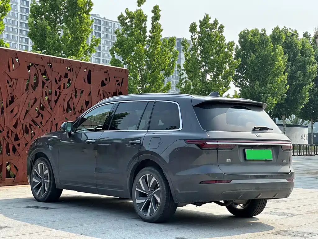 Li Auto ONE 2021 6 мест