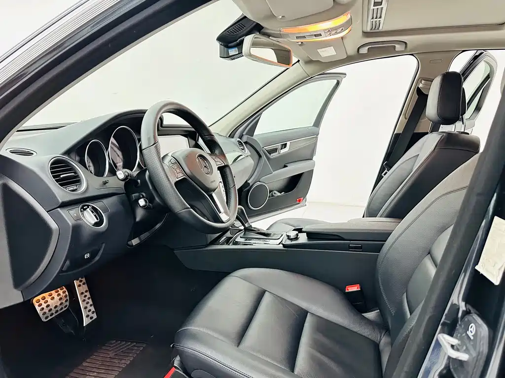 Mercedes-Benz C-Class — миниатюра 9