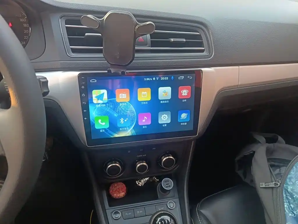 Volkswagen Lavida — миниатюра 6