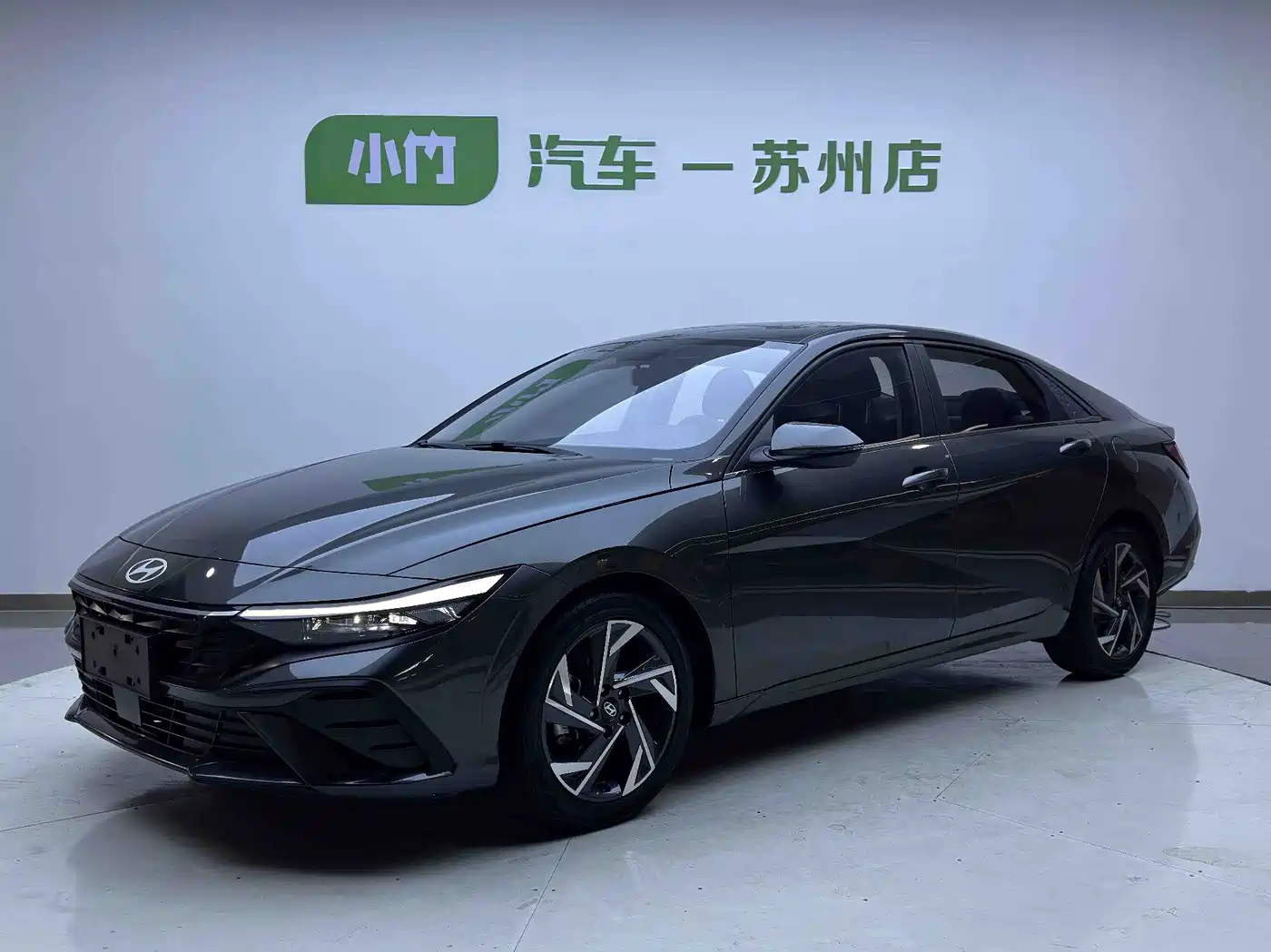 伊兰特 2023款 1.5L CVT LUX尊贵版 2023