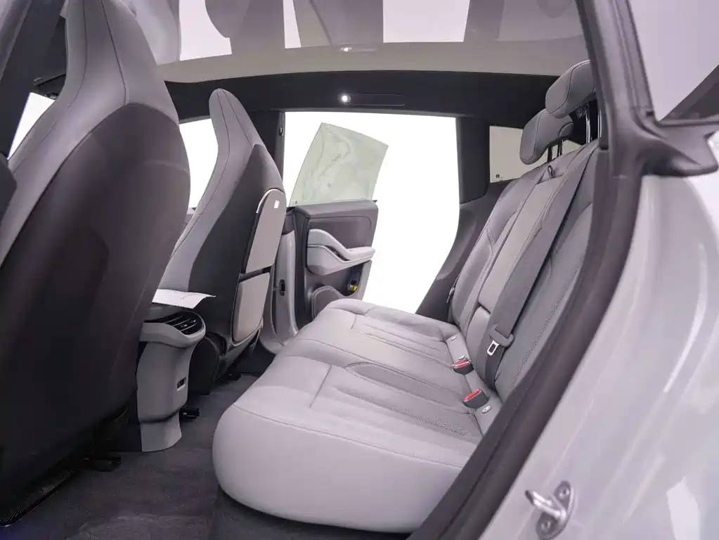 NIO ET5T — миниатюра 32