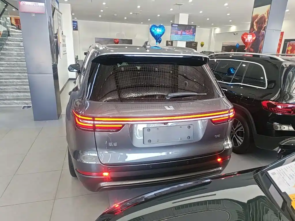 Li Auto Li ONE — миниатюра 6