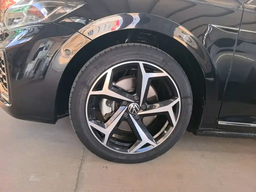 Volkswagen Passat — миниатюра 23