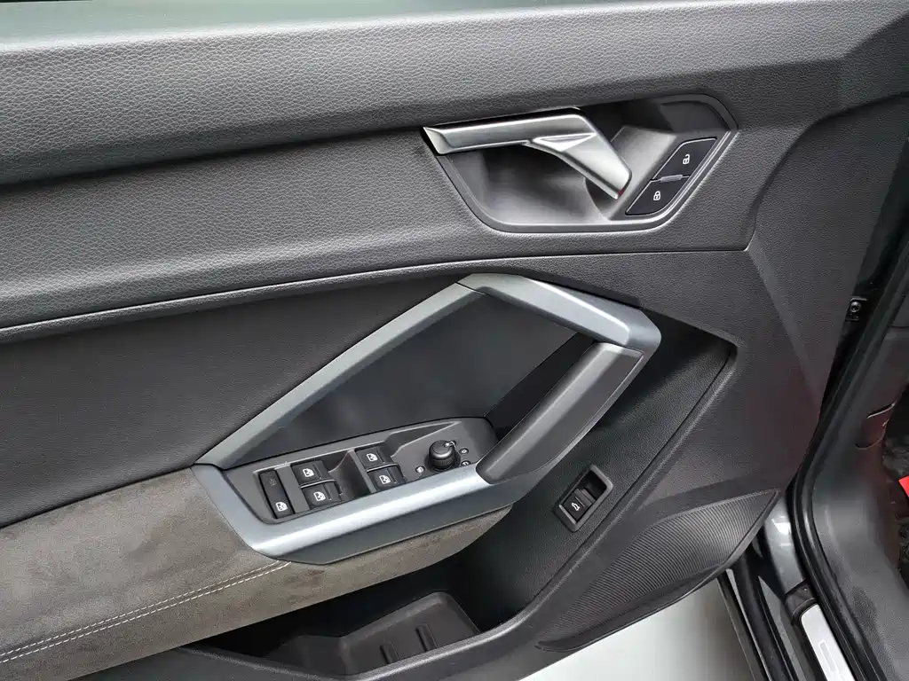 Audi Q3 Sportback — миниатюра 11