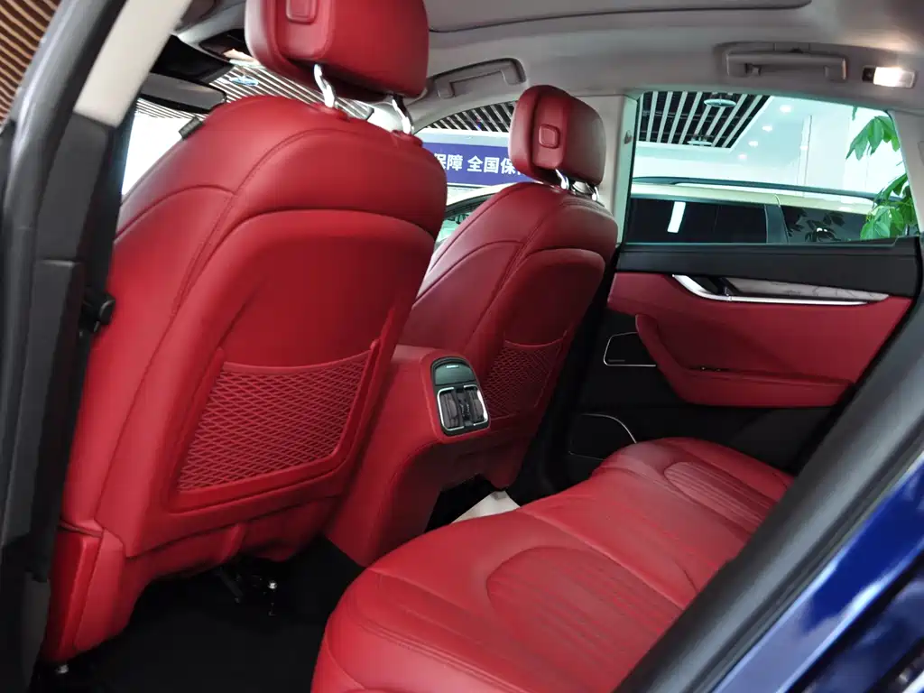 Maserati Levante — миниатюра 7