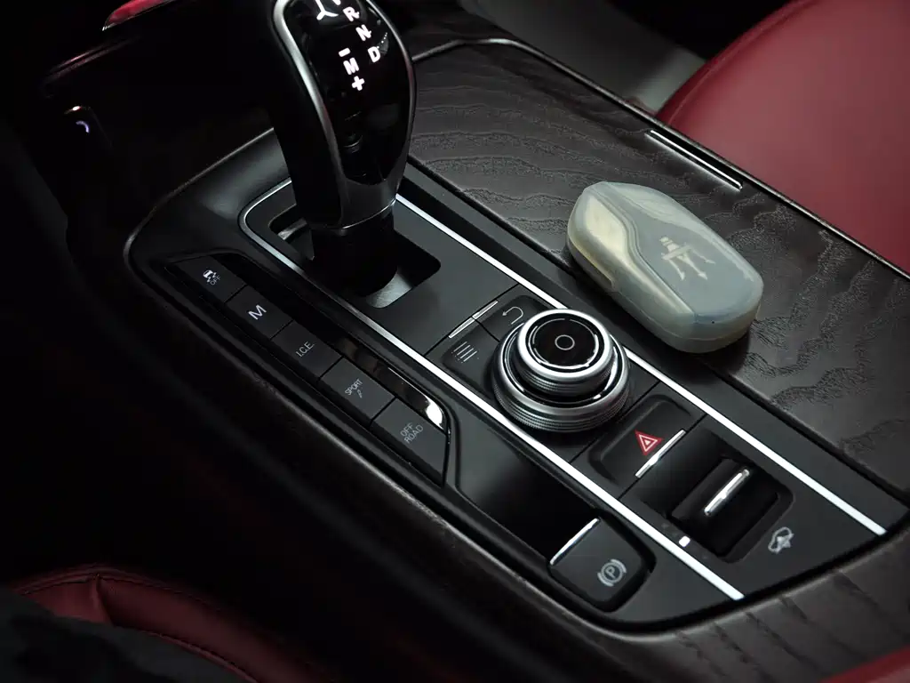 Maserati Levante — миниатюра 12