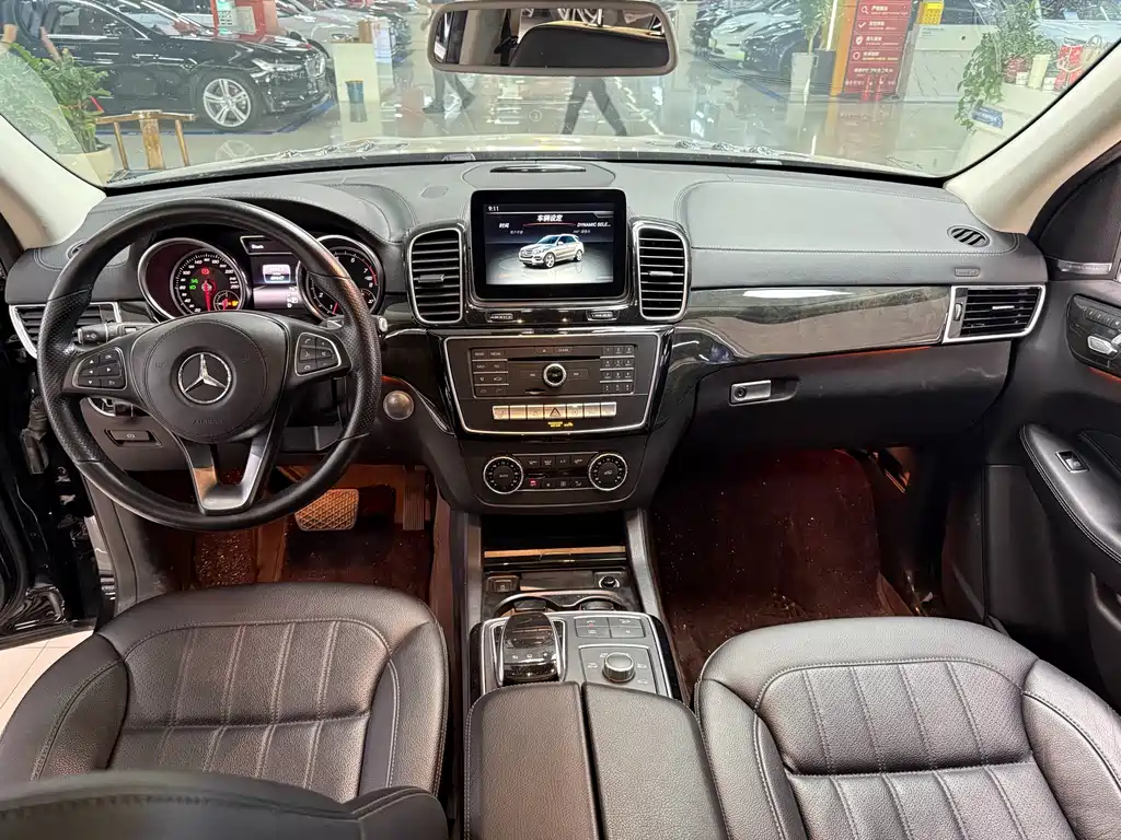 Mercedes-Benz GLS — миниатюра 6