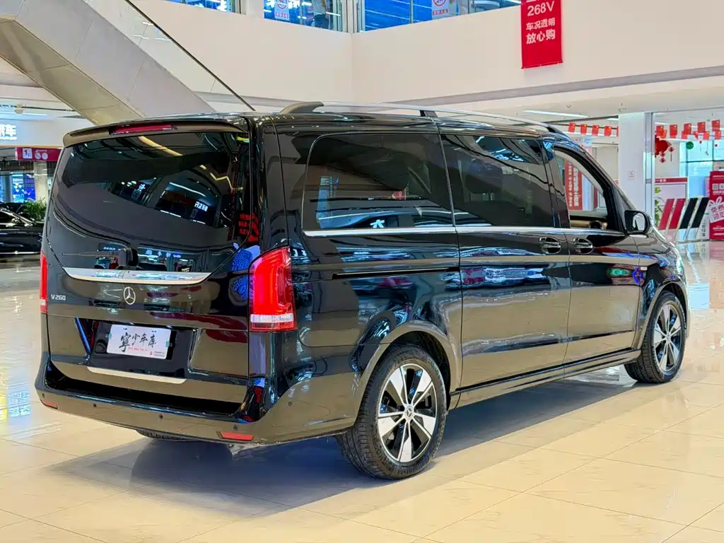 Mercedes-Benz V-Class — миниатюра 22