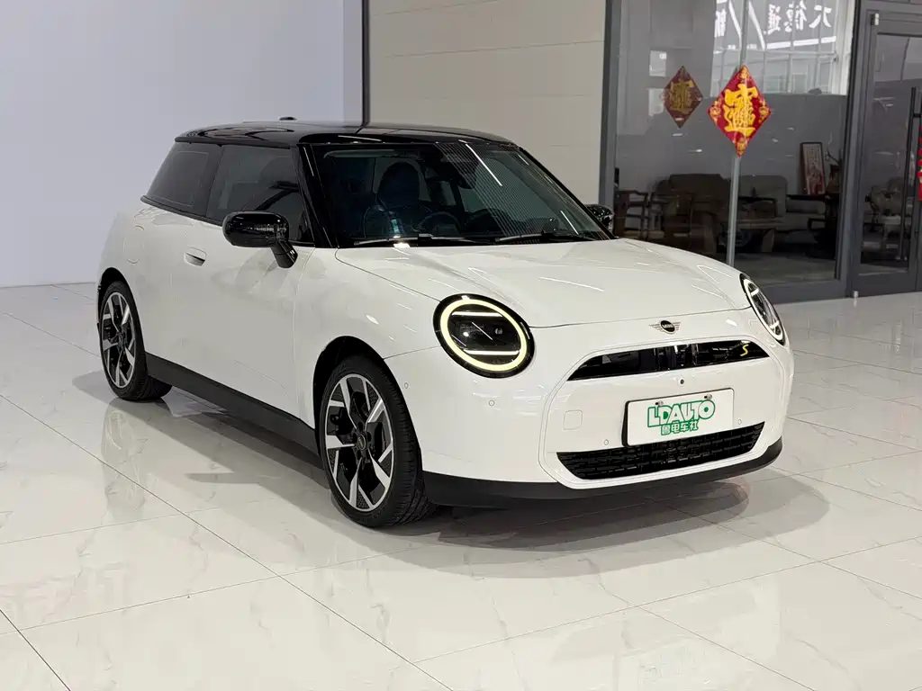MINI MINI COOPER EV — миниатюра 3