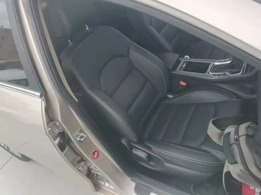 Geely Emgrand — миниатюра 25