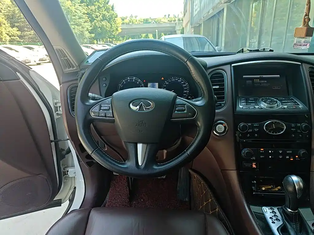 Infiniti QX50 — миниатюра 15