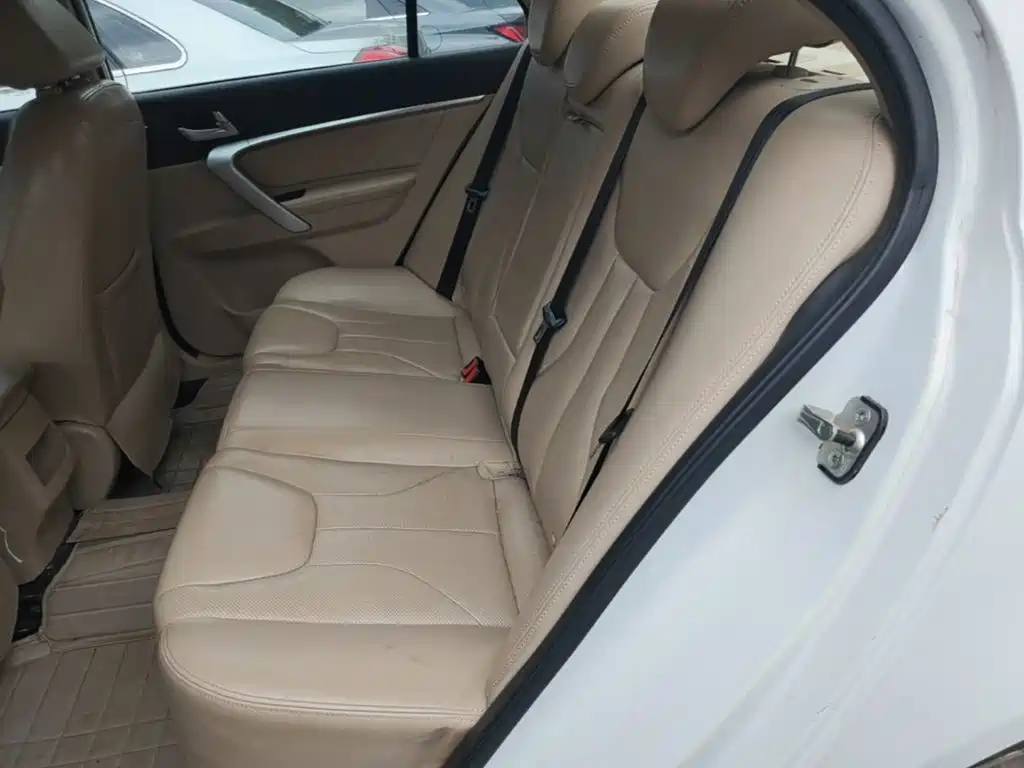 Geely Emgrand — миниатюра 17