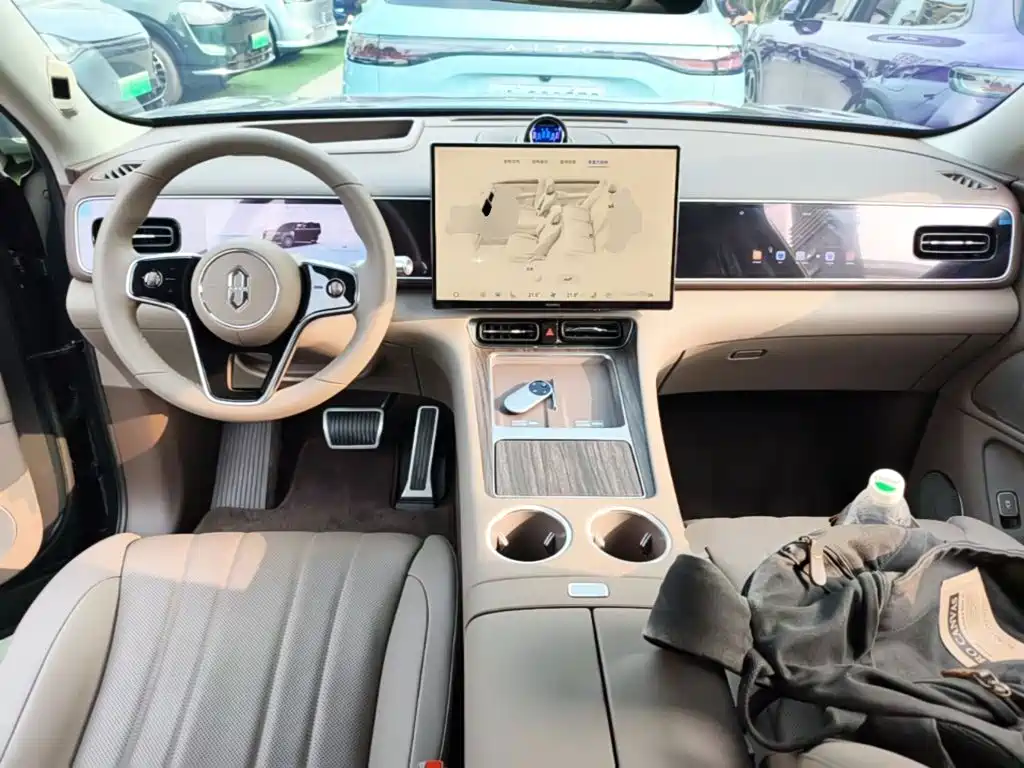 AITO AITO M7 — миниатюра 10