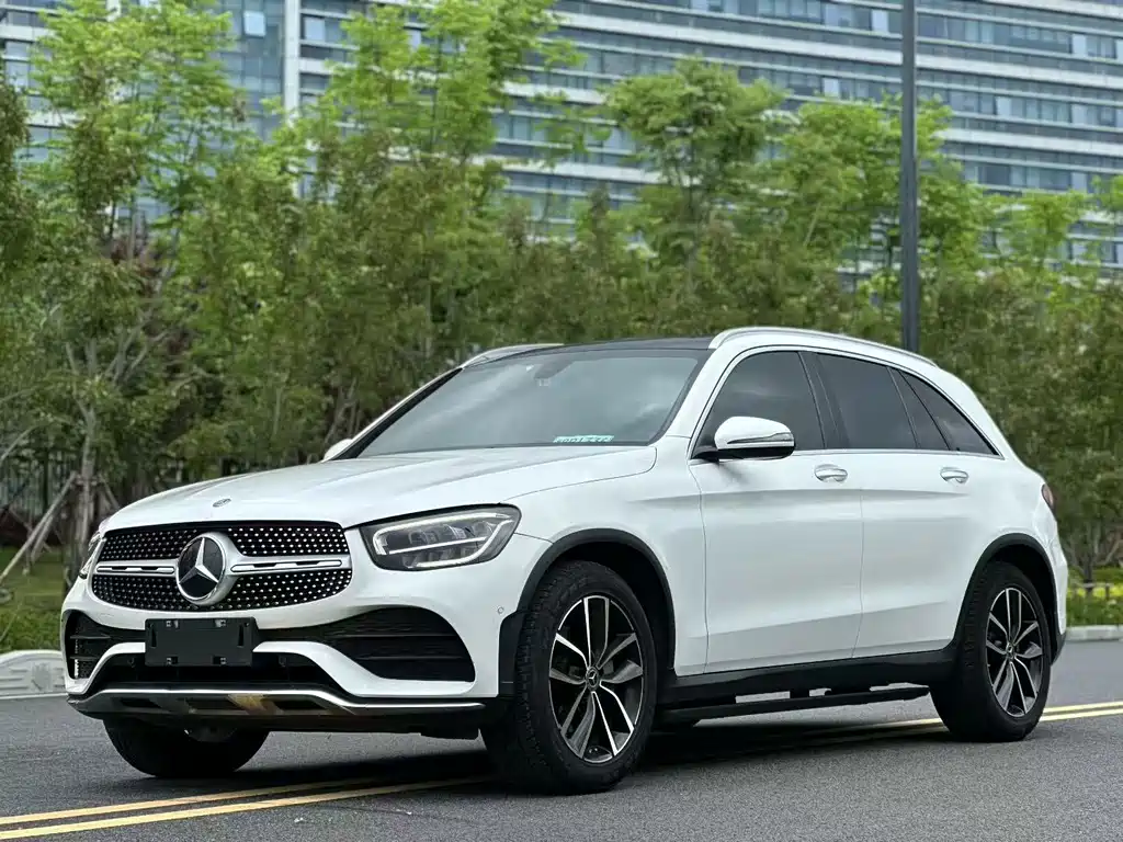 Купить Mercedes-Benz GLC
