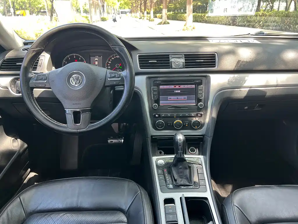 Volkswagen Passat — миниатюра 11