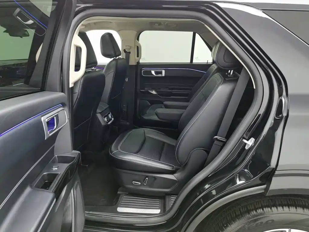 Ford Explorer — миниатюра 15