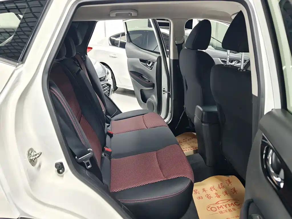 Nissan Qashqai — миниатюра 9