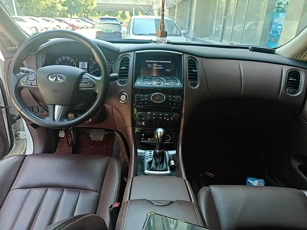 Infiniti QX50 — миниатюра 14