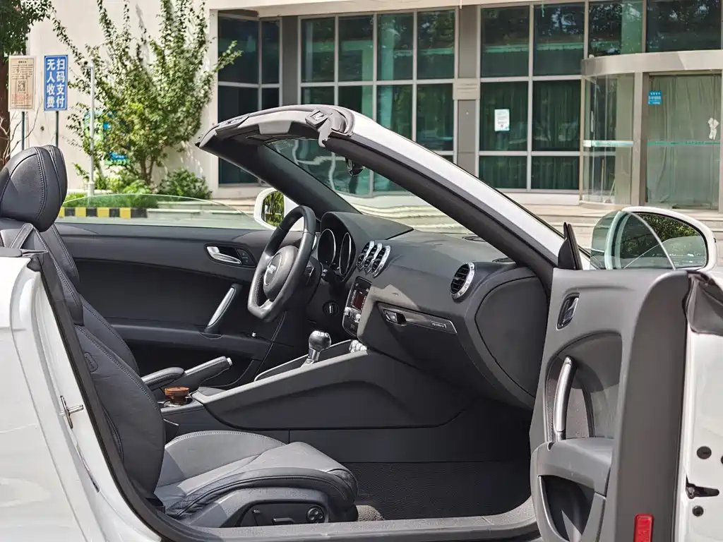 Audi TT — миниатюра 10