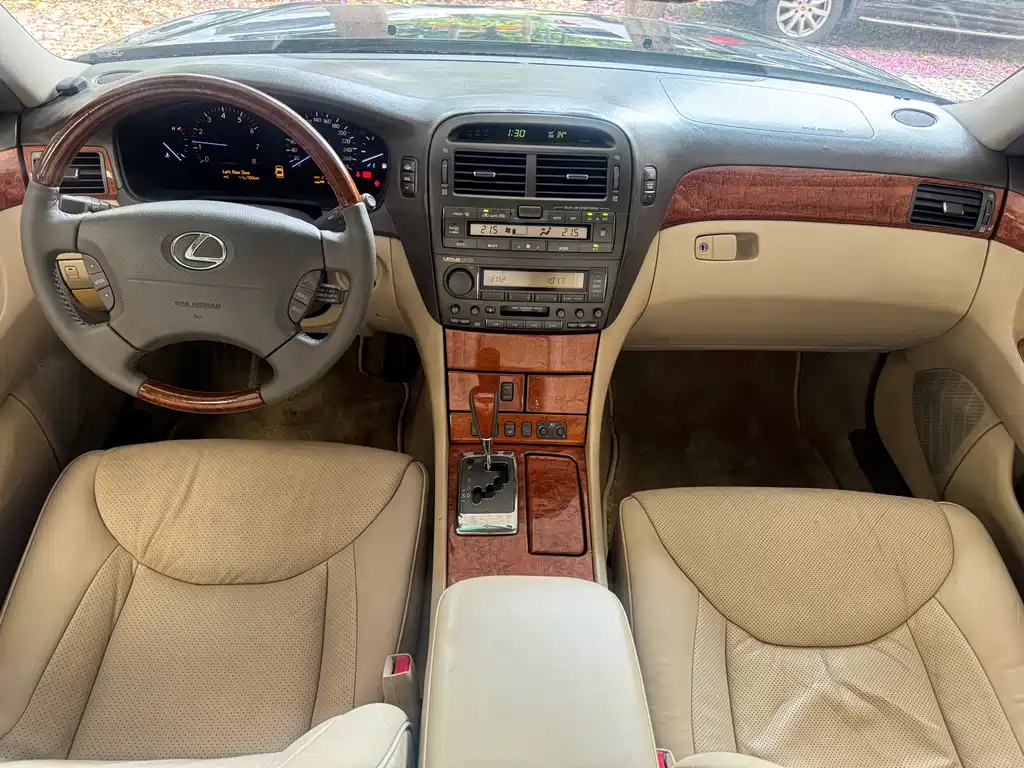 Lexus LS — миниатюра 14